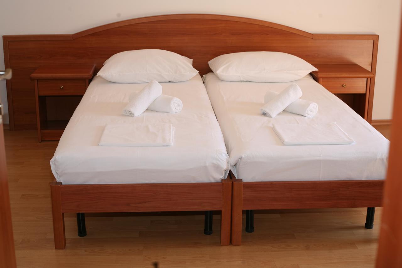 Blue Frog Hotel Hrvace Luaran gambar